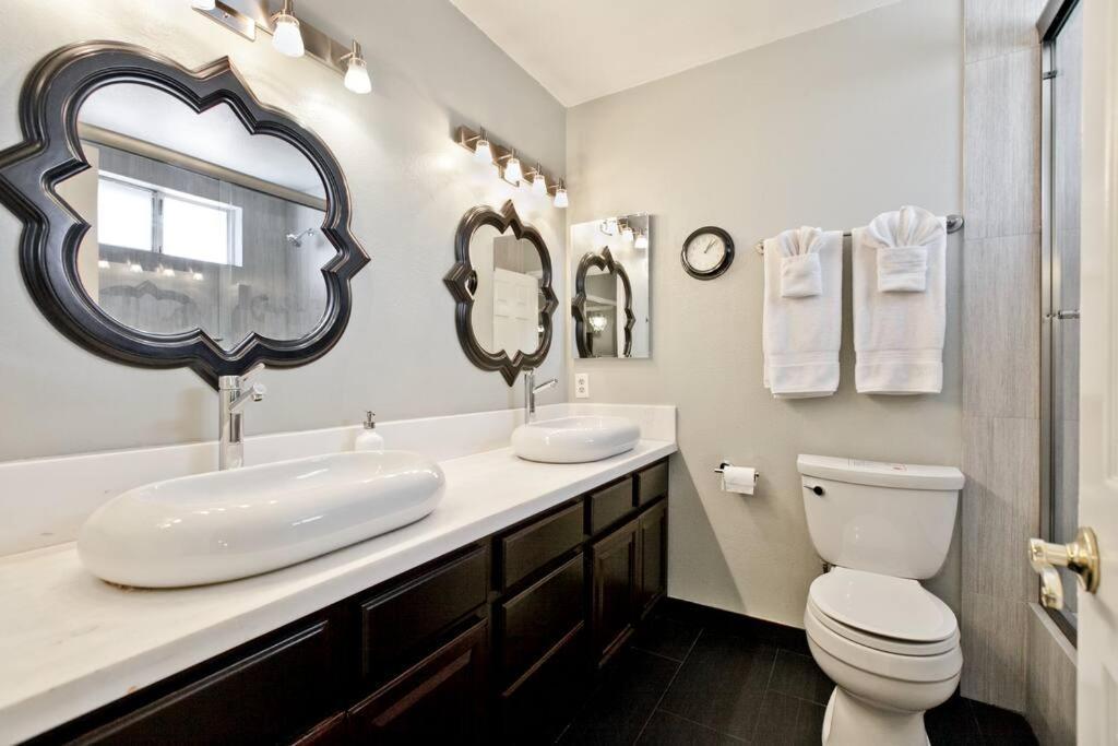 Villa Bright, Modern 4Br With Beautiful Backyard & Pool! Las Vegas Esterno foto
