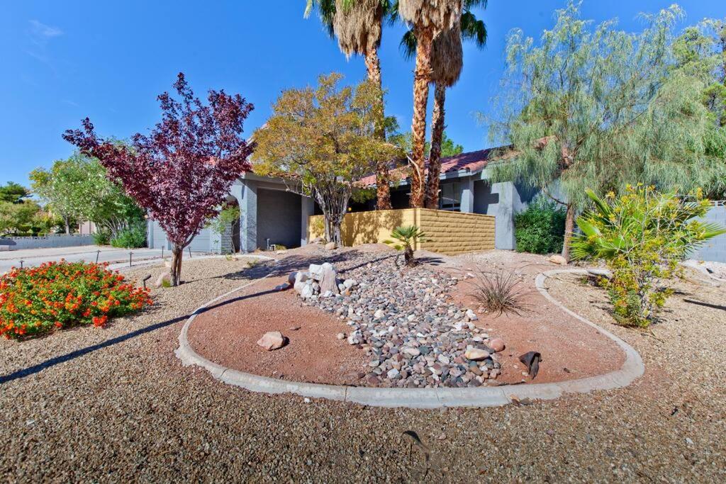 Villa Bright, Modern 4Br With Beautiful Backyard & Pool! Las Vegas Esterno foto